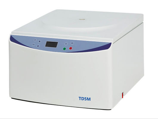TD5M جهاز طرد مركزي منخفض السرعة 4 × 500 مل سعة كبيرة للطرد المركزي للمستشفى